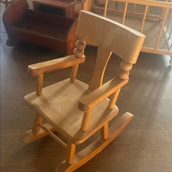 Vintage dollhouse furniture - Picture 13 of 15